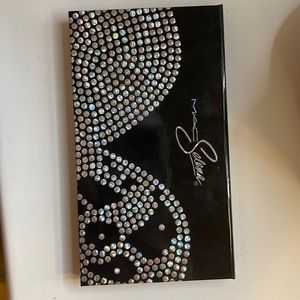 MAC cosmetics Selena eyeshadow palette